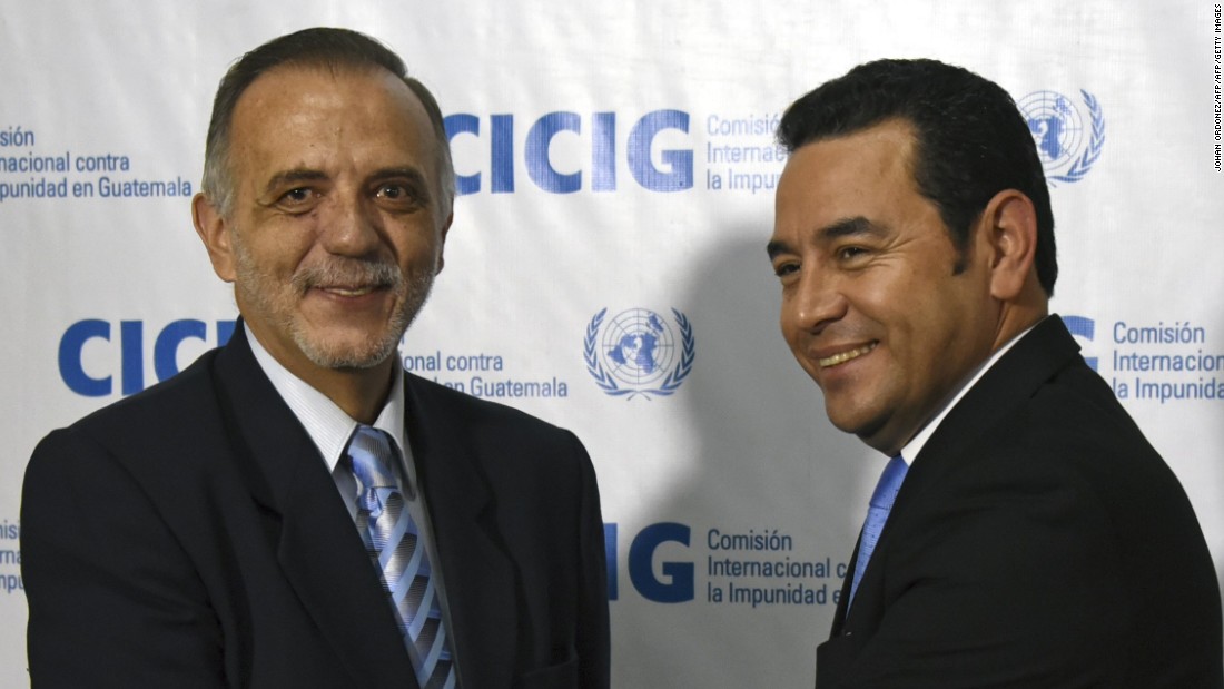 Presidente Morales acusa a comisionado Velásquez de inmiscuirse en asuntos internos