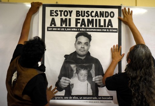 Ignacio Segura, uno de los guatemaltecos que busca a su familia. Foto: AFP