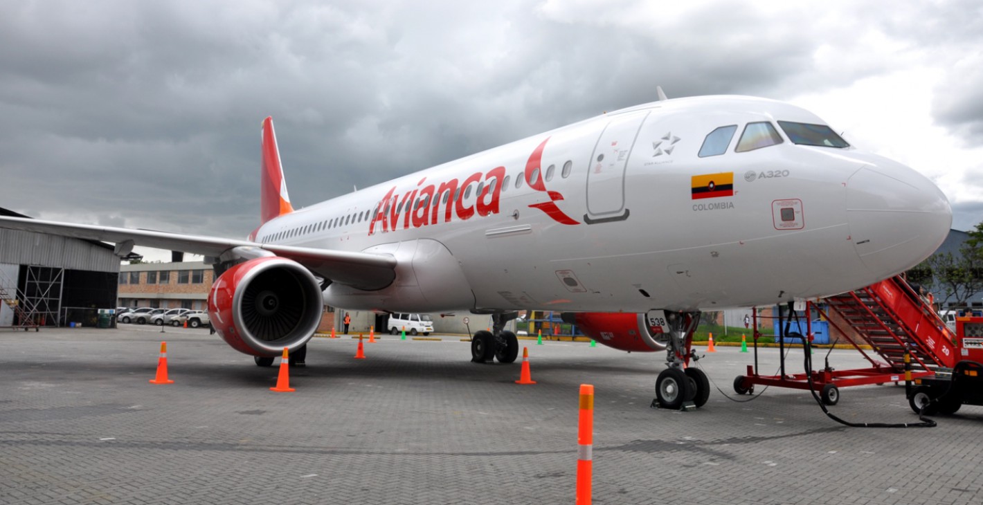 Avianca amenaza con despedir a pilotos en huelga en Colombia