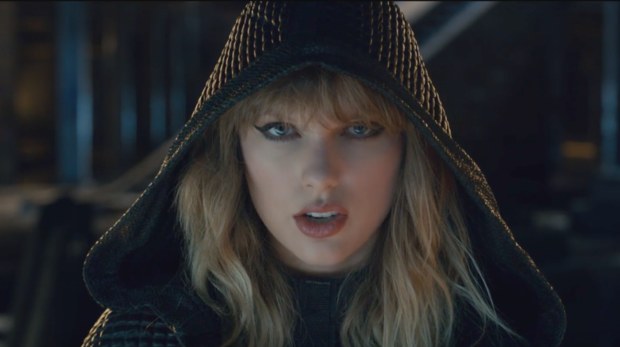 Emisoras Unidas Taylor Swift Lanza Un Nuevo Videoclip Futurista Para Ready For It