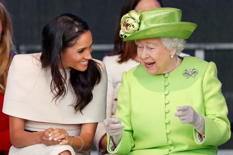 Emisoras Unidas - Esta es la nueva tarea que le dio la Reina a Meghan