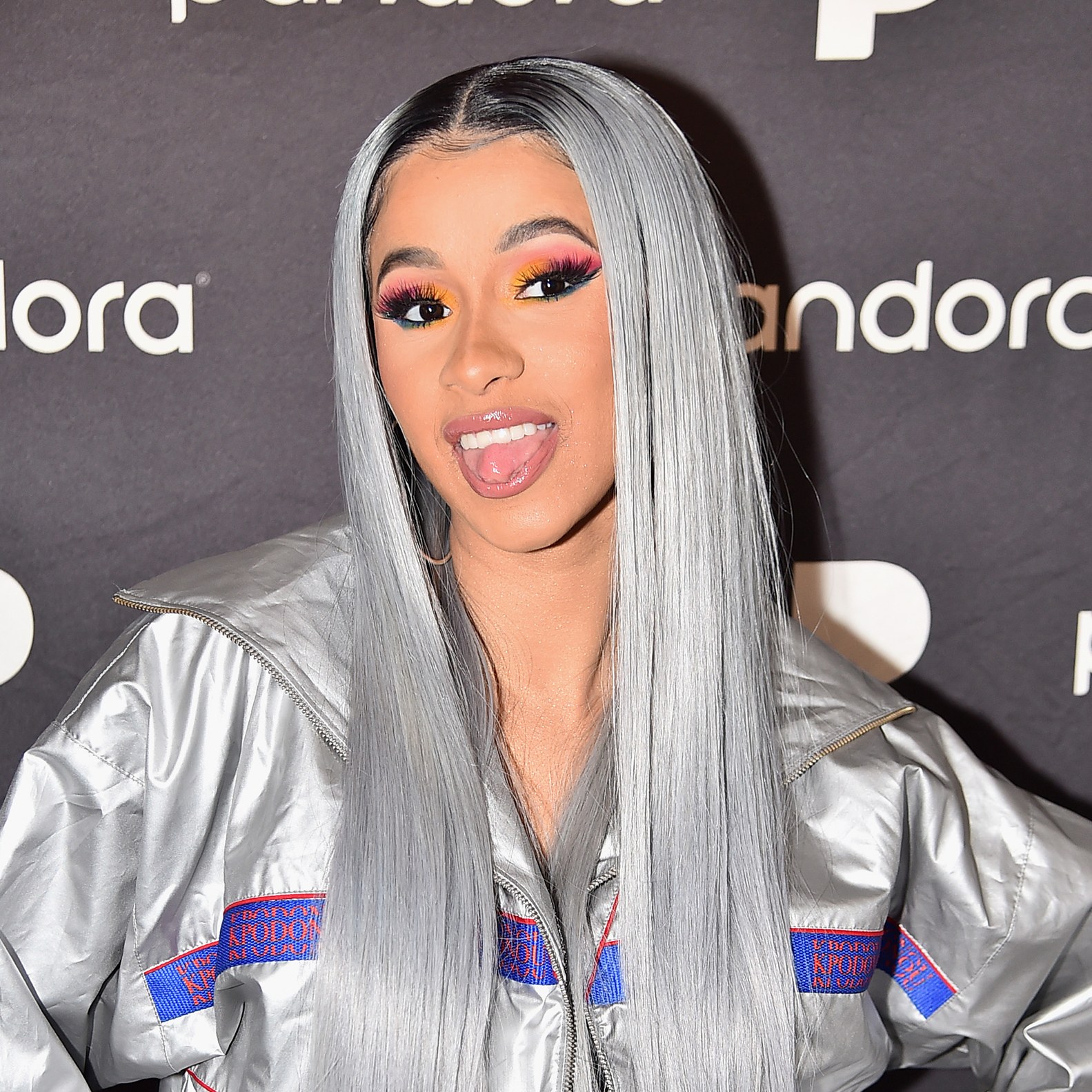 Cardi B Es La Más Nominada Para Los Premios Billboard 2019