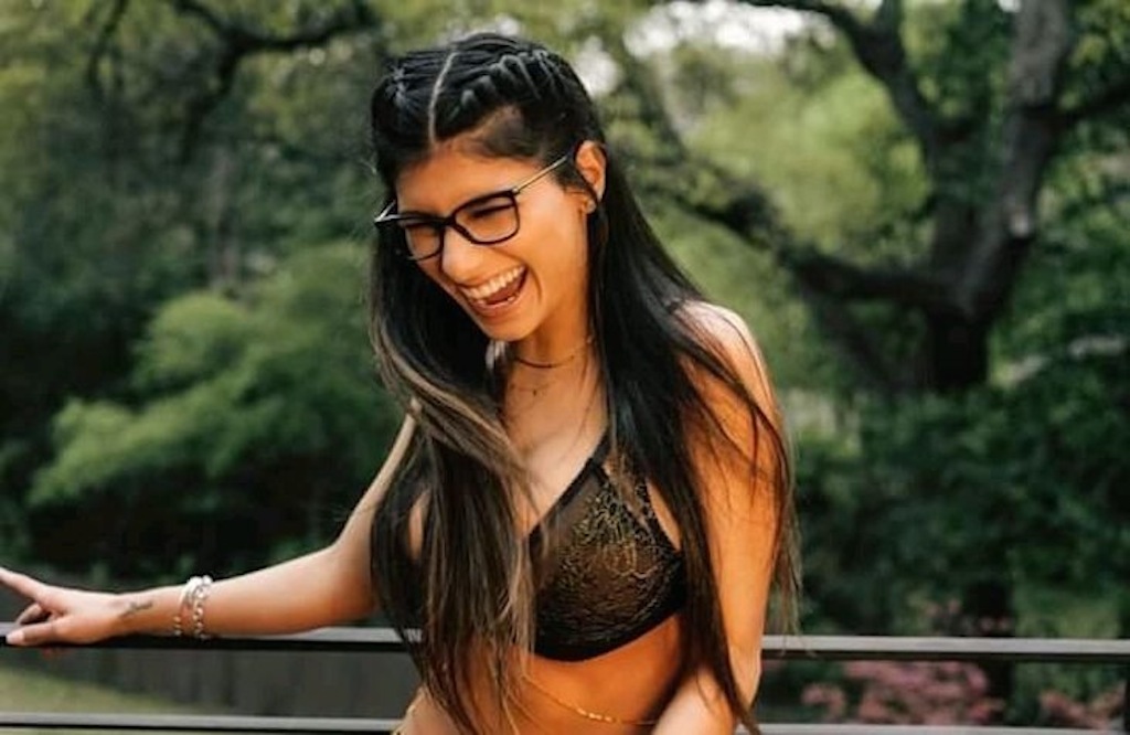 Mia Khalifa Sorprende Al Dejarse Ver Con Un Traje De Baño Nada Sexy 5442