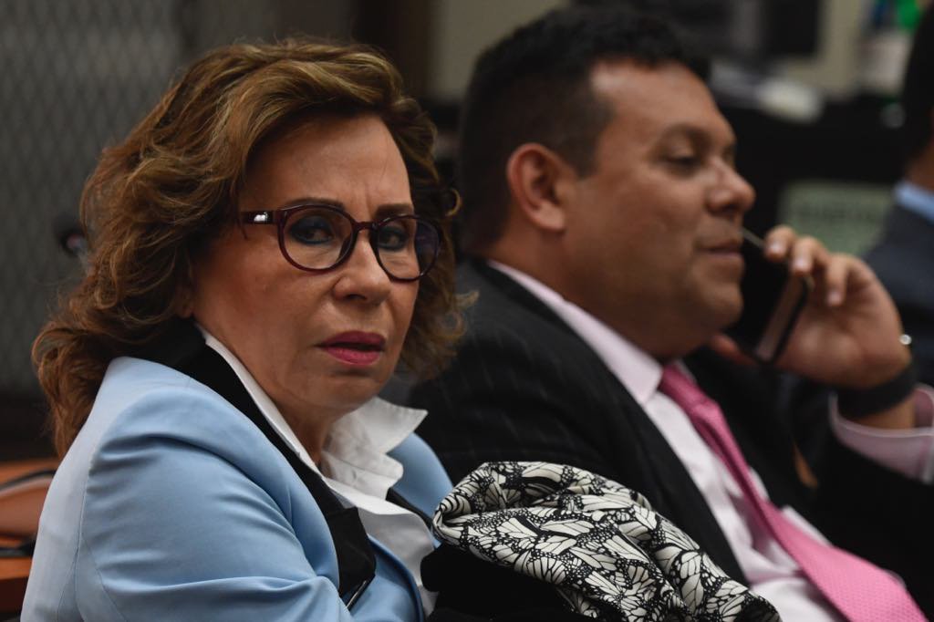 Sandra Torres permanecerá internada en hospital privado