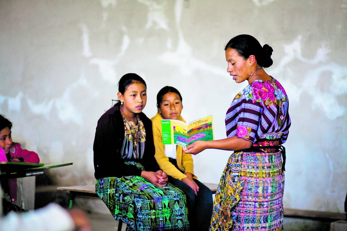 Cuatro idiomas mayas están en peligro de desaparecer