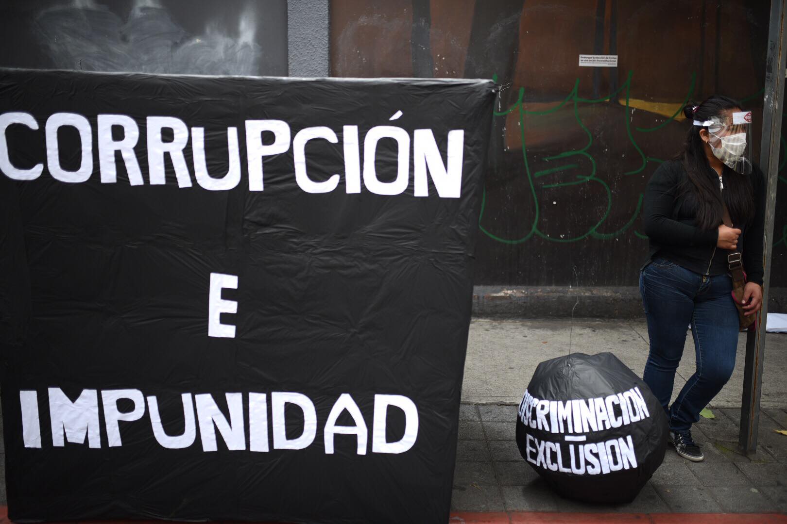 manifestación frente al Congreso para que se elijan Cortes