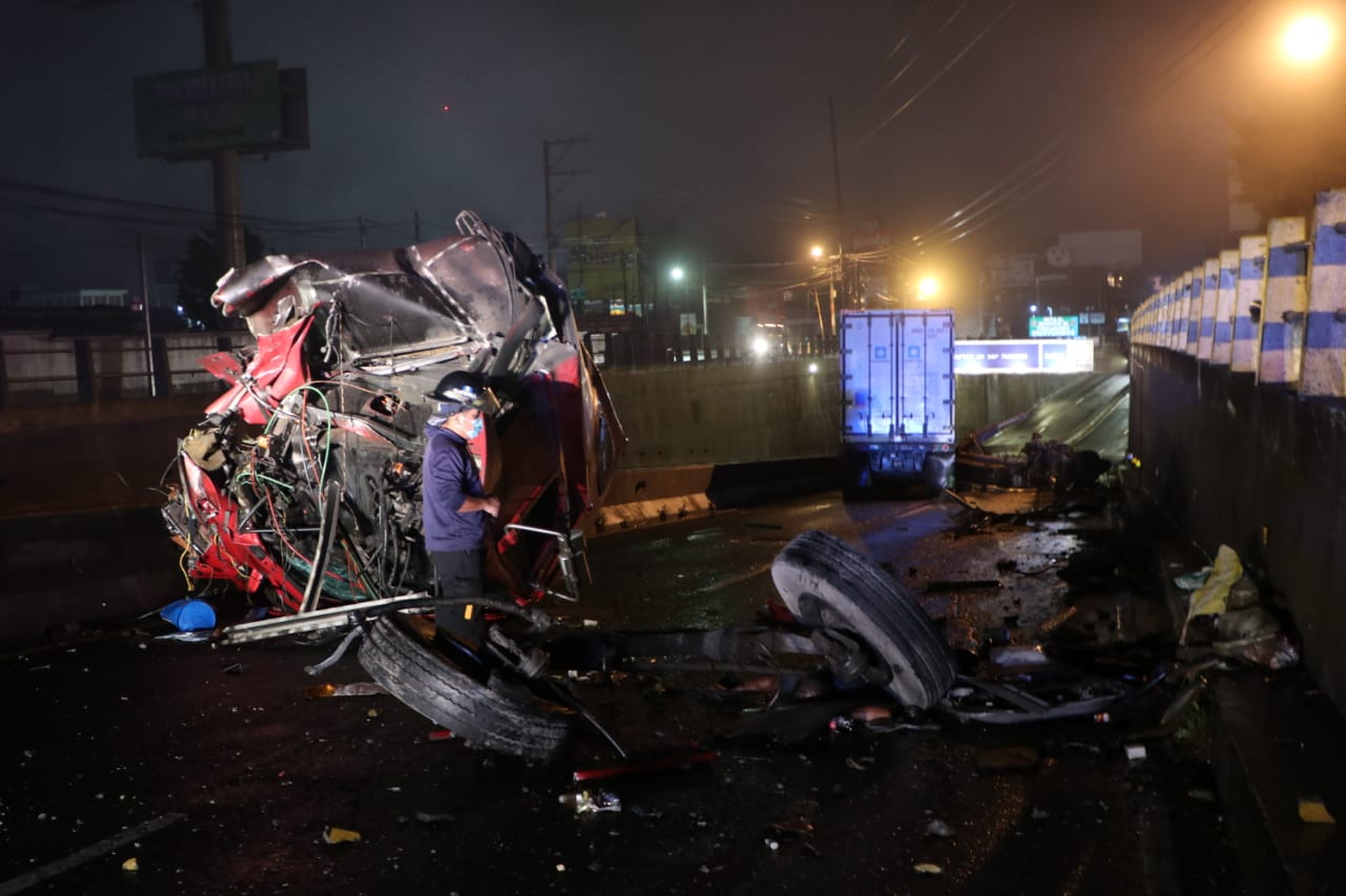 piloto de tráiler muere en accidente en ruta a El Salvador