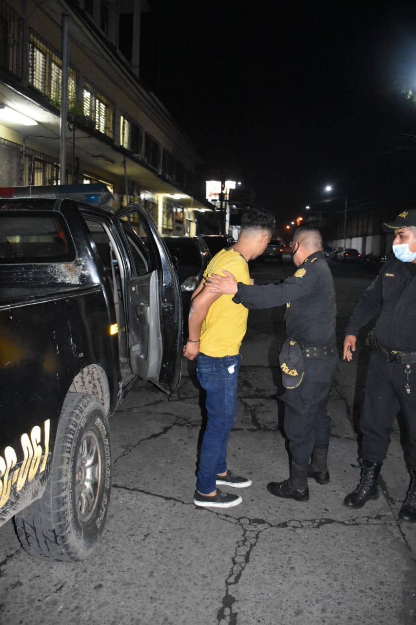 piloto ebrio atropella a agente de PNC en Escuintla