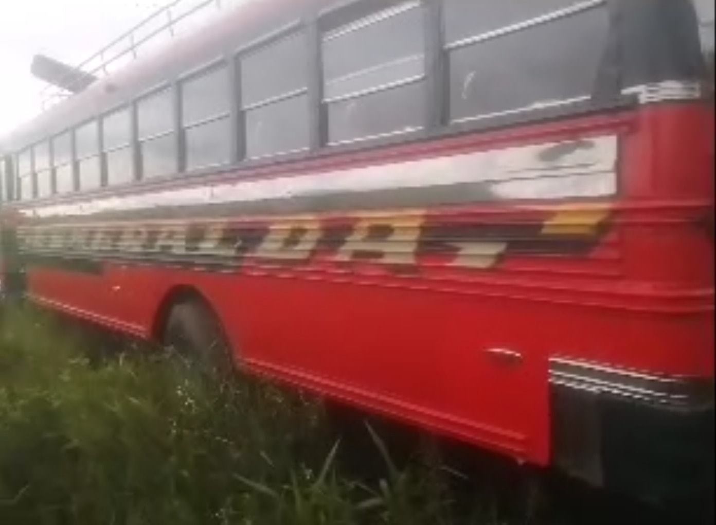 bus se accidenta en ruta al Pacífico