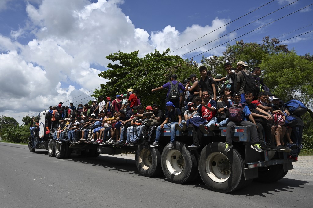 caravana de migrantes de Honduras ingresa a Guatemala