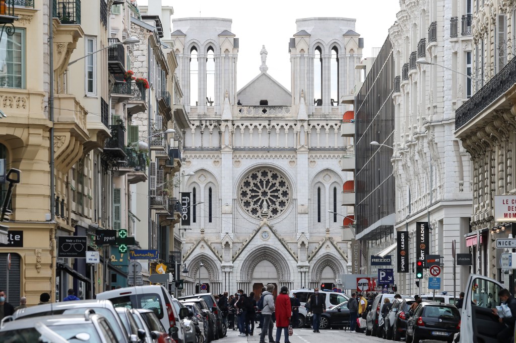 Atentado terrorista en iglesia de Niza, Francia
