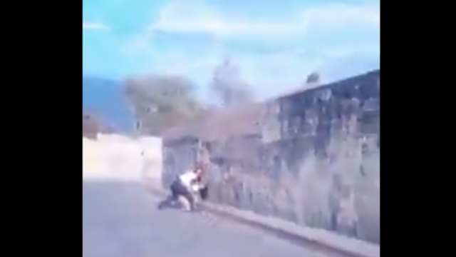 agresión de hombre en Antigua Guatemala
