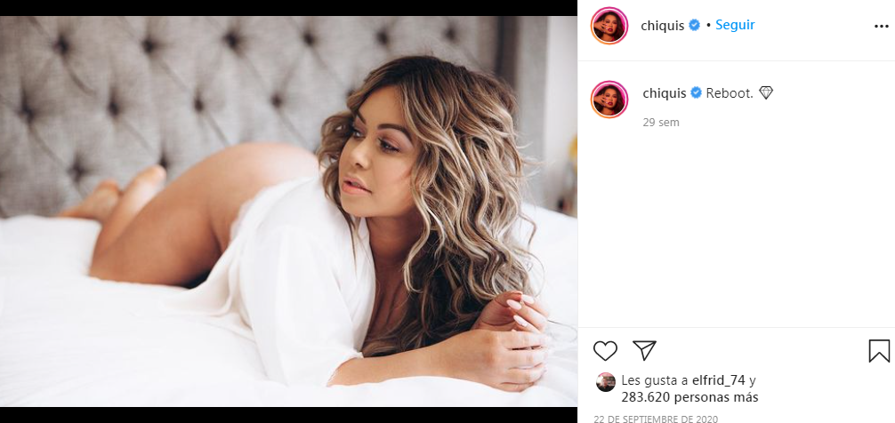 Chiquis Rivera y el ajustado enterizo negro que deformó su figura