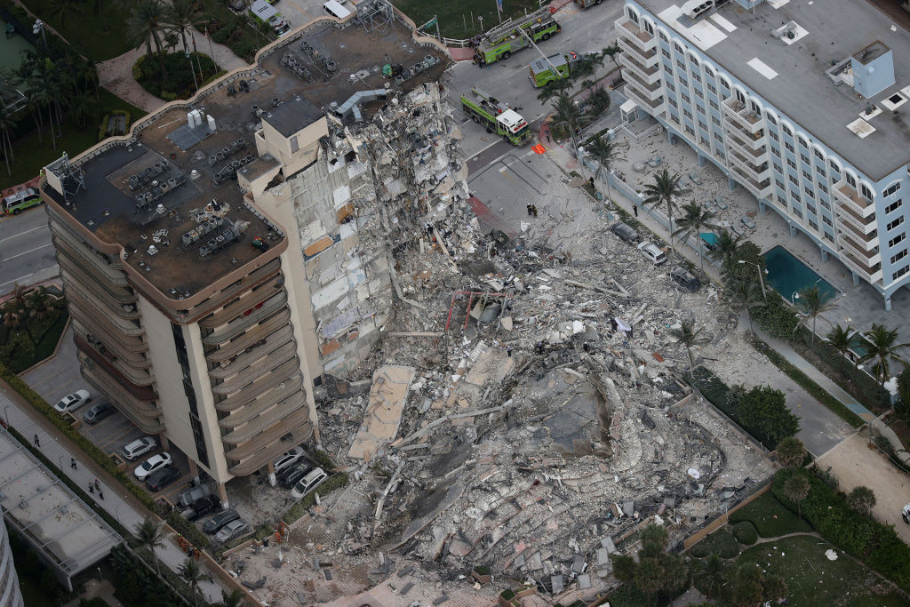 Derrumbe de edificio en Miami