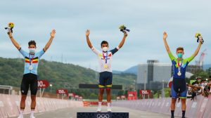 Richard Carapaz logra medalla de oro en Tokio 2020