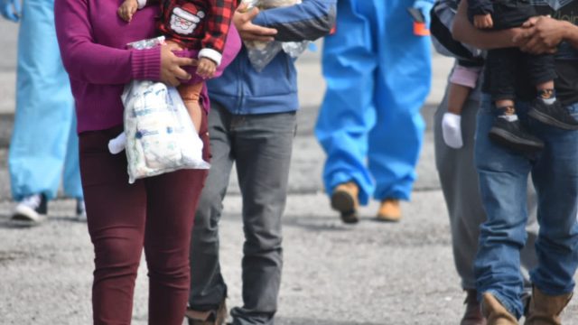 familias de migrantes guatemaltecos son retornadas desde Estados Unidos