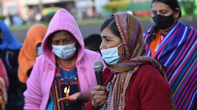 Inicia juicio a exparamilitares por abuso sexual a mujeres indígenas