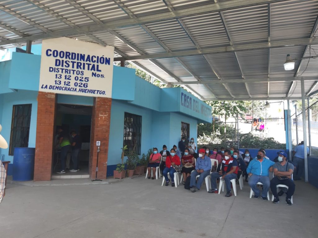 jornada de vacunación contra Covid-19 para maestros en Huehuetenango