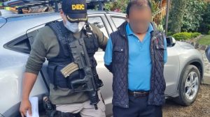capturan a auditor de la Contraloría en Chimaltenango