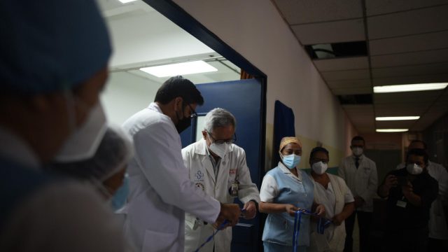 inauguran sala de Ginecología y Obstetricia en hospital San Juan de Dios